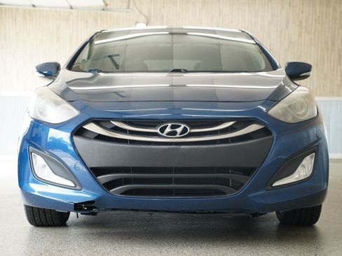 Used 2014 Hyundai Elantra GT w/ Option Group 02 FWD image 3