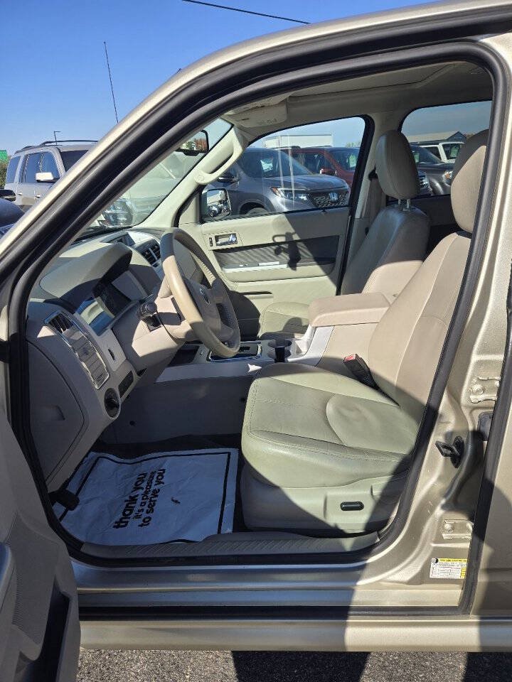 Used 2010 Mercury Mariner Premier AWD/4WD image 12