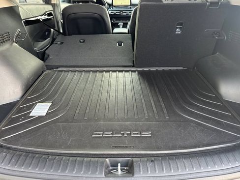 Used 2022 Kia Seltos S AWD/4WD image 15