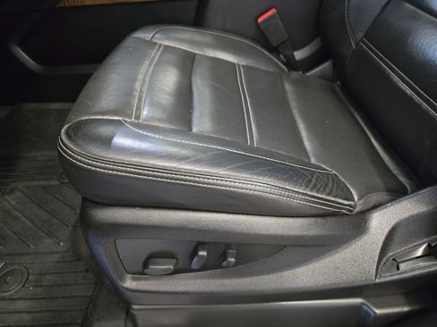 Used 2019 GMC Yukon Denali w/ Denali Ultimate Package AWD/4WD image 25