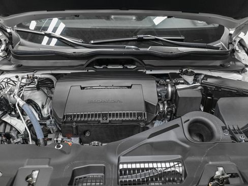 Used 2023 Honda Pilot Sport image 11