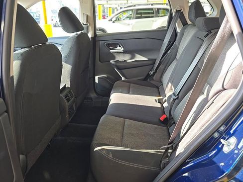 Used 2025 Nissan Rogue SV AWD/4WD image 9