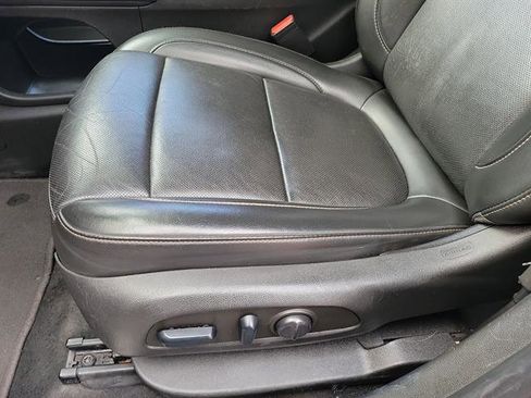 Used 2022 GMC Acadia SLT w/ Elevation Edition image 4