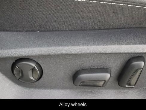 Used 2021 Volkswagen Atlas SE image 22