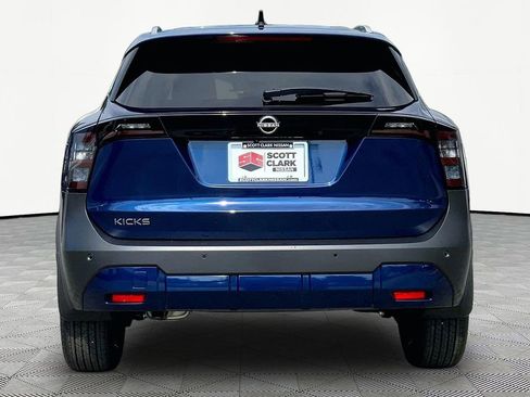 Used 2026 Nissan Kicks SV w/ SV Premium Package FWD image 6