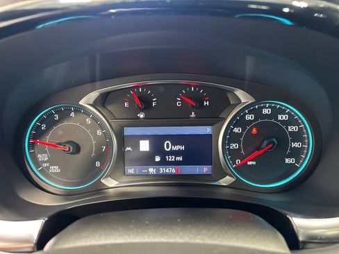 Used 2023 Chevrolet Traverse LT AWD/4WD image 17