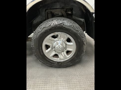 Used 2015 RAM 2500 SLT AWD/4WD image 38