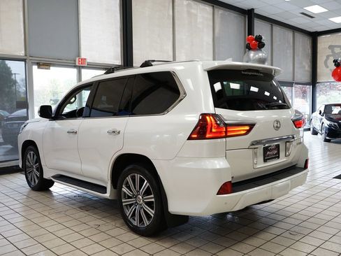 Used 2017 Lexus LX 570 4WD w/ Luxury Package image 7