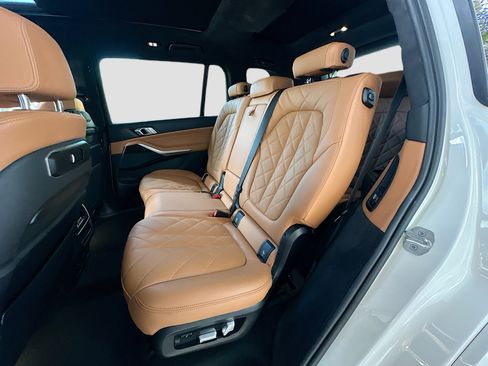 Certified 2023 BMW X7 xDrive40i w/ M Sport Package image 25