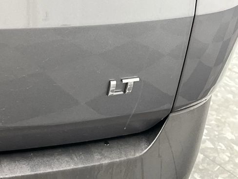 Used 2020 Chevrolet Traverse LT AWD/4WD image 32