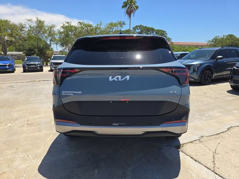 New 2026 Kia Sportage EX AWD/4WD image 7