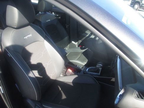 Used 2023 Kia Forte GT-Line w/ GT-Line Premium Package FWD image 19