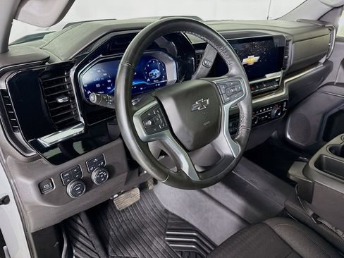 Used 2023 Chevrolet Silverado 1500 LT Trail Boss w/ Protection Package image 9