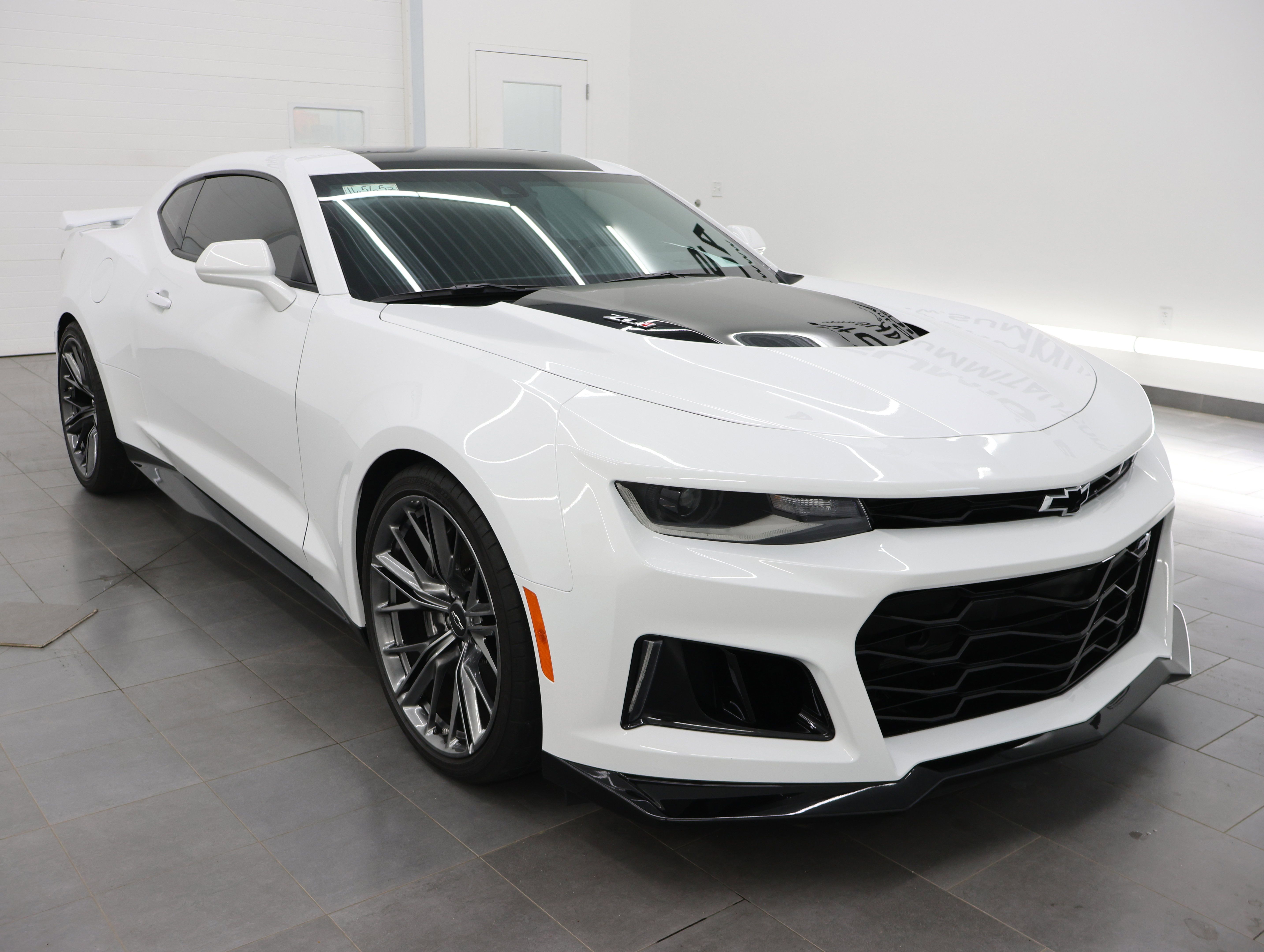 Used 2023 Chevrolet Camaro ZL1 RWD image 2