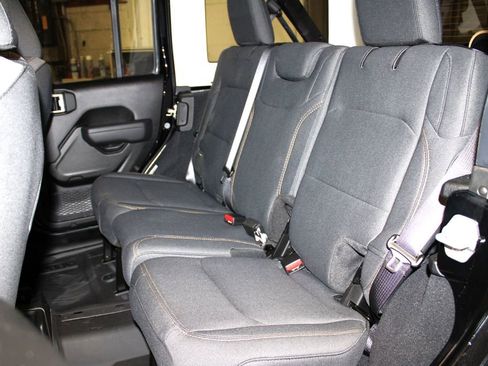 Certified 2025 Jeep Wrangler Sport S image 22