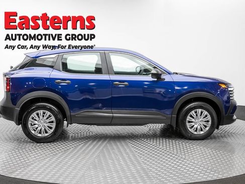 Used 2025 Nissan Kicks S AWD/4WD image 4