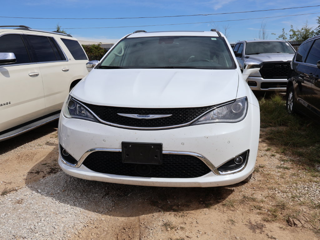 Used 2017 Chrysler Pacifica Limited w/ Advanced Safetytec Group FWD image 5