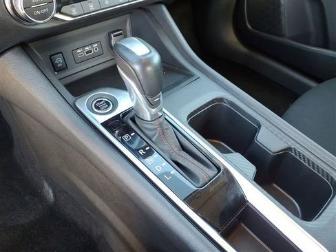 Used 2025 Nissan Sentra SR image 31