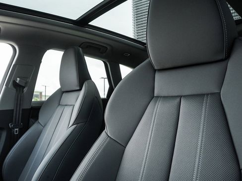 New 2025 Audi Q5 Premium Plus image 10