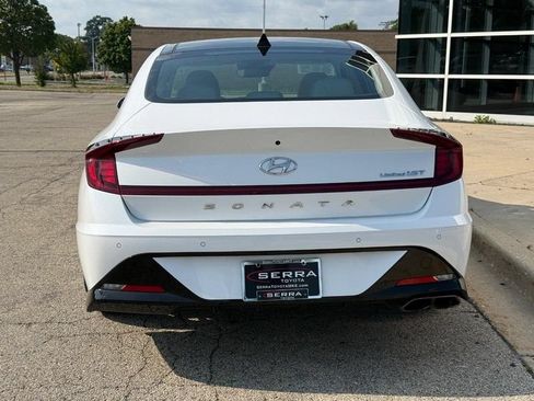 Used 2022 Hyundai Sonata Limited FWD image 4