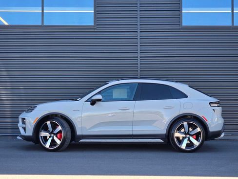 New 2026 Porsche Macan Turbo Electric image 2