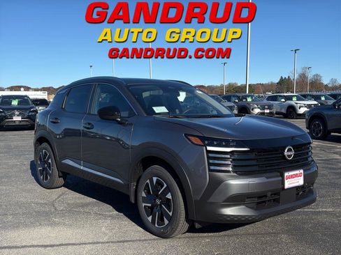 New 2026 Nissan Kicks SV image 1