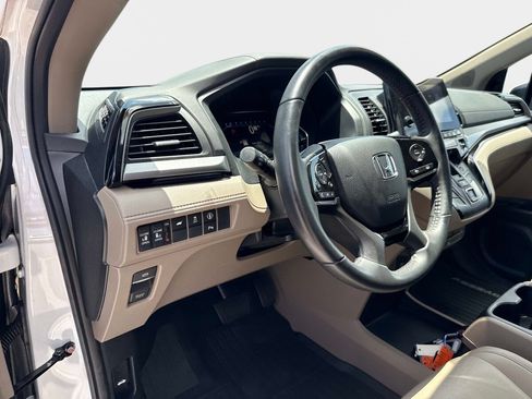 Used 2024 Honda Odyssey Touring image 18