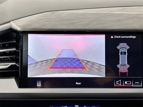 Used 2025 Audi Q4 e-tron Premium w/ Convenience Package image 15