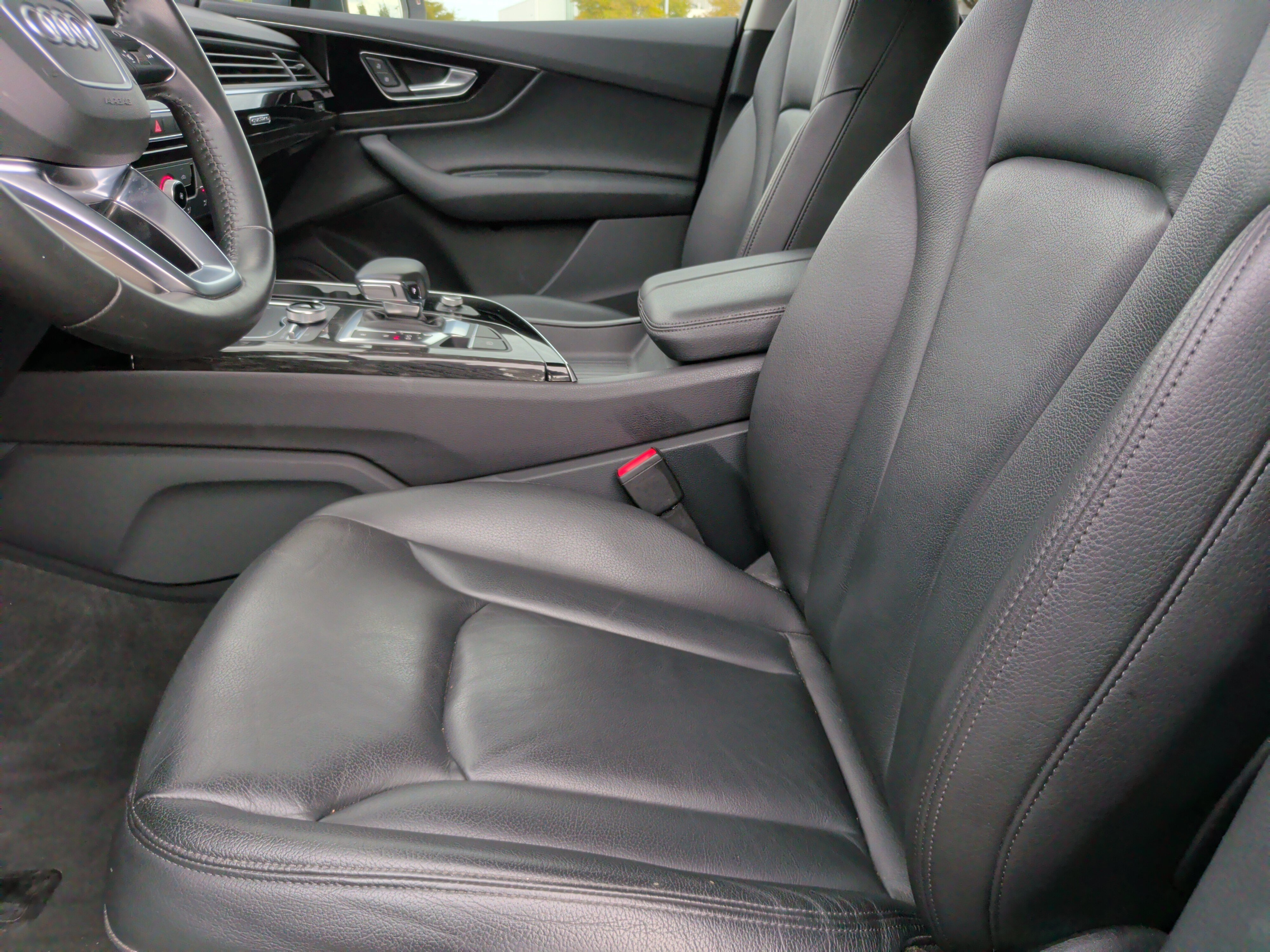 Used 2019 Audi Q7 3.0T Premium AWD/4WD image 27