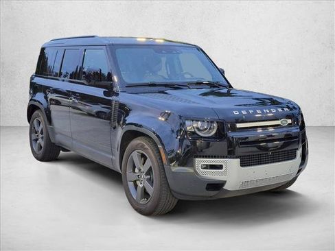 Used 2025 Land Rover Defender 110 S AWD/4WD image 3