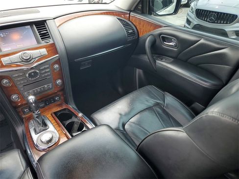 Used 2017 INFINITI QX80 Base w/ Deluxe Technology Package image 20