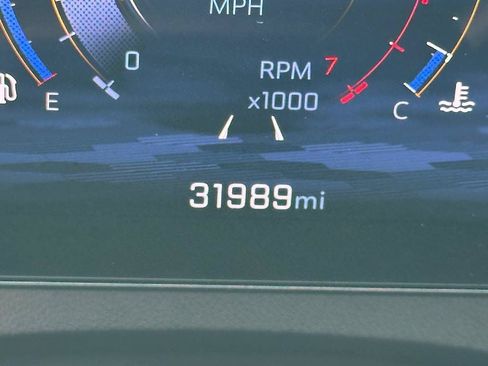 Used 2024 Chevrolet Traverse Z71 w/ Enhanced Driving Package AWD/4WD image 24