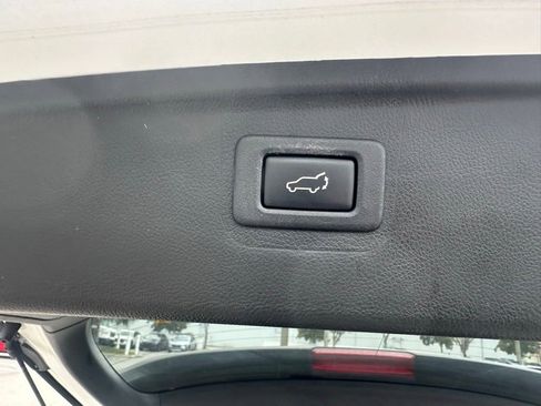 Used 2019 Subaru Outback 3.6R Limited w/ Popular Package #2 image 8