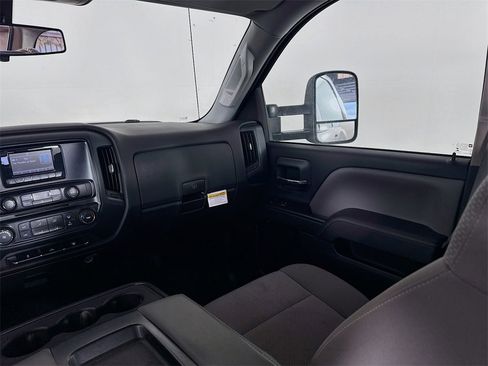 Used 2015 Chevrolet Silverado 3500 W/T image 20