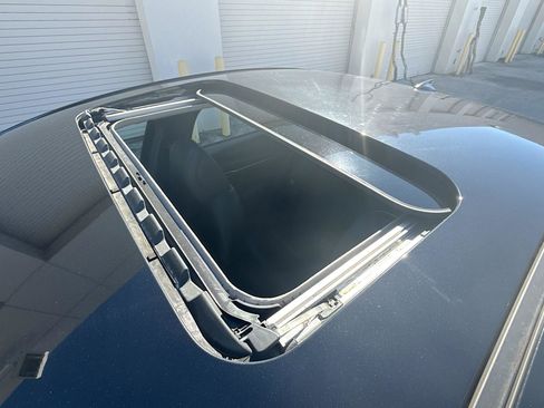 Used 2022 MAZDA MAZDA3 s image 17