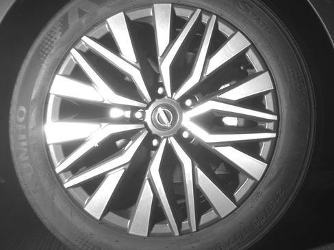 Used 2025 Nissan Altima 2.5 SV image 13