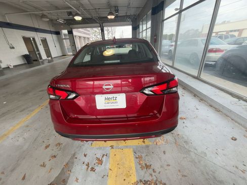 Used 2025 Nissan Versa SV image 17