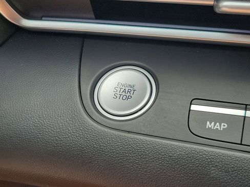 Used 2025 Hyundai Elantra SEL FWD image 28