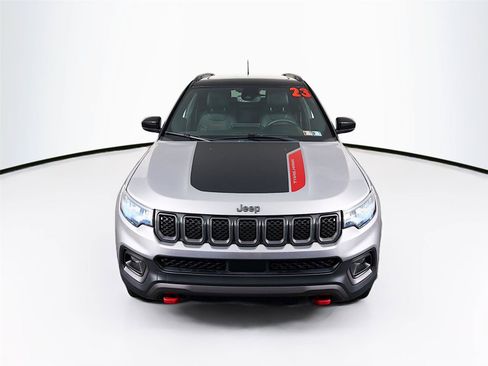 Used 2023 Jeep Compass Trailhawk w/ Sun and Sound Group AWD/4WD image 13