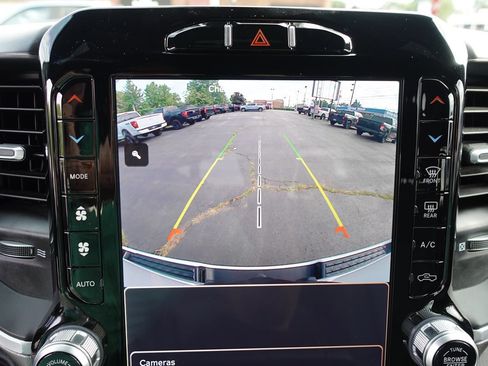 Used 2023 RAM 1500 Big Horn AWD/4WD image 46