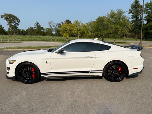 Used 2020 Ford Mustang Shelby GT500 w/ Technology Package RWD image 8