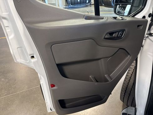 Used 2024 Ford Transit 250 Low Roof w/ Exterior Upgrade Package image 20