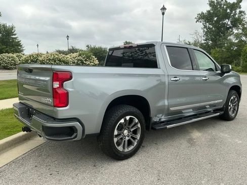 Used 2025 Chevrolet Silverado 1500 High Country w/ Technology Package AWD/4WD image 6