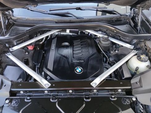 Used 2021 BMW X7 xDrive40i w/ M Sport Package AWD/4WD image 20
