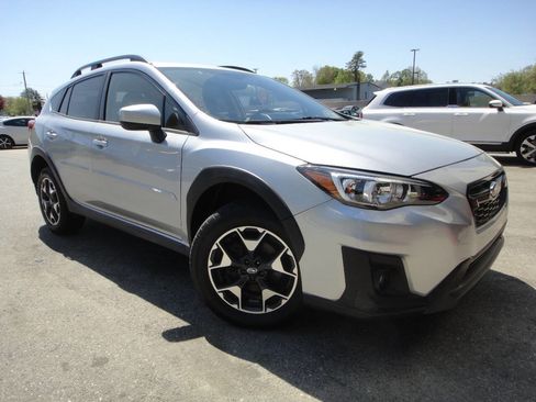 Used 2020 Subaru Crosstrek 2.0i Premium w/ Moonroof Package 2 image 3