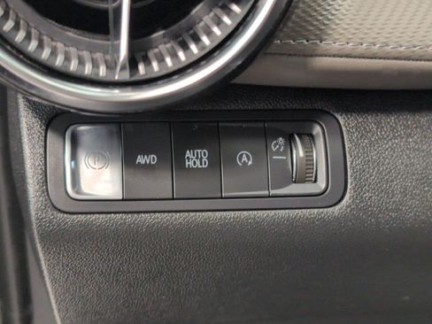 Used 2025 Chevrolet Equinox LT w/ Convenience Package II AWD/4WD image 10