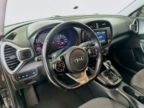Used 2020 Kia Soul GT-Line FWD image 10