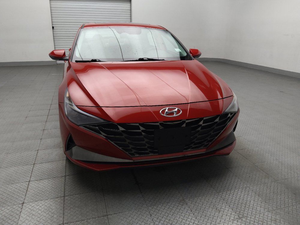 Used 2023 Hyundai Elantra Limited FWD image 14