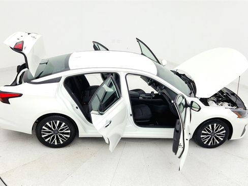 Used 2023 Nissan Altima 2.5 SV image 23