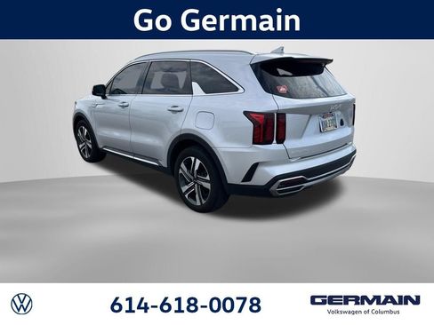 Used 2024 Kia Sorento EX w/ Panoramic Sunroof Package AWD/4WD image 4